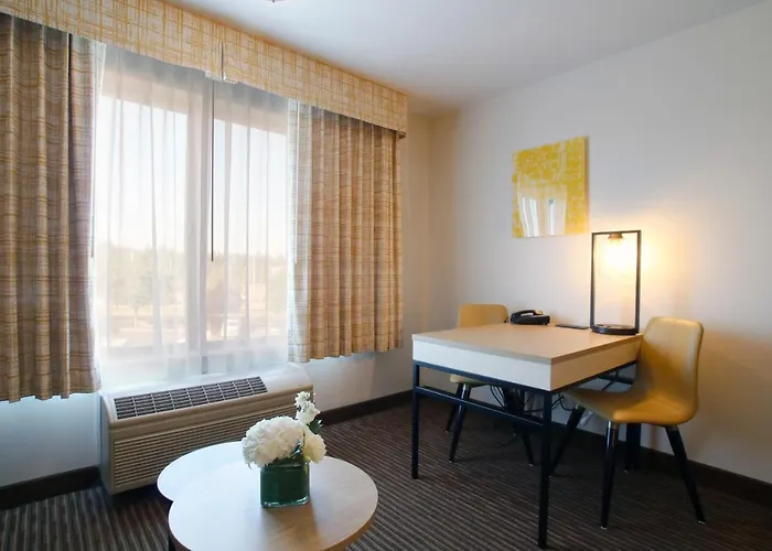 Oxford Suites Spokane Valley