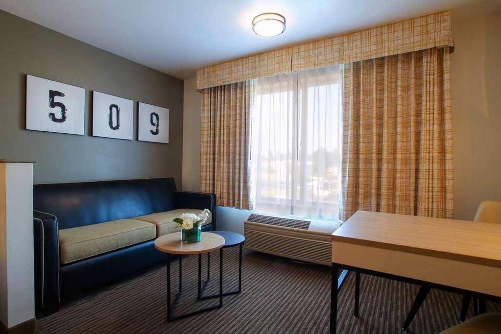 Oxford 3* Spokane Valley